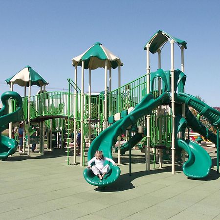 Отель Buly Arena Kravare  Экстерьер фото